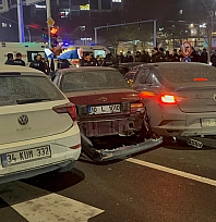 Elazığ'da Zincirleme Kaza: 4 Yaralı, 7 Araçta Hasar