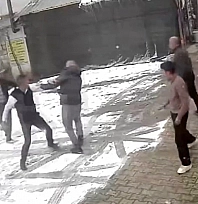 Elazığ'daki kavga, tuvaletini duvara yapan yolcu nedeniyle çıkmış