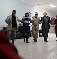 Elazığ huzurevi sakinleri Bayburt ziyaretinde coşkulu bir akşam yaşadı