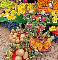 Elazığ pazarlarında tropikal meyve hareketliliği