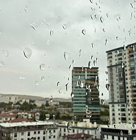 Elazığ yaza ağlayarak veda Etti