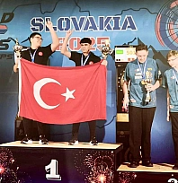 Elazığlı sporcular Dünya Dart Şampiyonası'nda tarihi başarı elde etti