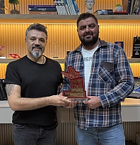 Elazığlı yönetmen İngiltere'yi salladı! 'Fotosel' Türkiye'ye ödül getirdi