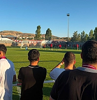 Elazığspor'da sezon öncesi hazırlıklar taraftar desteğiyle sürüyor