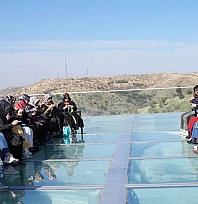 ESMEK'ten Harput Cam Seyir Terası'nda örgü etkinliği