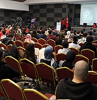 Fırat Üniversitesi Teknofest Kulübü'nden yoğun katılımlı 'Proje Yazma Eğitimi'