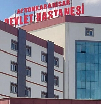 Hastanede doktorlar arasında kavga: Kadının eşi doktora saldırdı