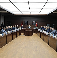 İktidar şerik istemedi