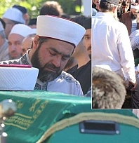 İmam babanın en zor görevi: Oğlunun cenaze namazını kıldırdı