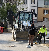 İş makinesinin çarptığı yaşlı kadın hayatını kaybetti