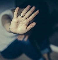 Kadın derneklerinin kadın istismarı