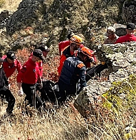 Kayıp kadın uçurumda ölü bulundu