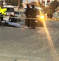 Kazada çocuğunun ölümünden sorumlu tuttuğu sürücüyü öldürdü