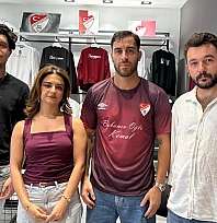 Kemal Rüzgar, Elazığ Store'da taraftarlarla buluştu