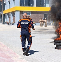 Kovancılar'da Jandarma Personeline Yangın ve Arama Kurtarma Eğitimi
