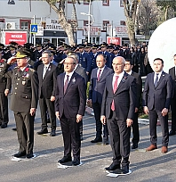 Malatya'da 10 Kasım Atatürk'ü anma töreni düzenlendi