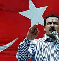 Muhsin Yazıcıoğlu'nun ölümüne ilişkin soruşturmada 10 ilde 25 şüpheli gözaltına alındı