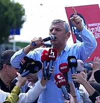 Özgür Özel, yeni partinin kurulacağını açıkladı