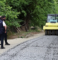 Palu'da güvenlik yolunda asfalt çalışmaları devam ediyor