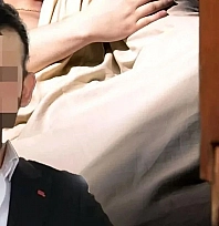Patronu içkisine ilaç attı, eşi ilişkiyi kaydetti! Mesajlar inanılmaz