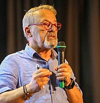 Prof. Dr. Görür: 'Evlerden bir müddet uzak durun'