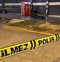 Silah sesleriyle sokak karıştı: 2 ölü, 2 yaralı