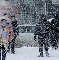 Soğuk hava geliyor, kar erken başlıyor! İşte yoğun kar beklenen iller