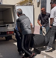 Talihsiz adam merdivenlerde hayatını kaybetti