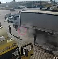 Tamir sırasında dehşeti yaşadı: Usta kıl payı kurtuldu