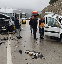 Trafik kazası: 1 ölü, 10 yaralı
