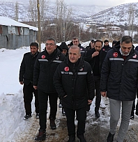 Vali Hatipoğlu, karla mücadele çalışmalarını inceledi