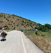 Vali Hatipoğlu'ndan Maden'de örnek çevre temizliğine övgü