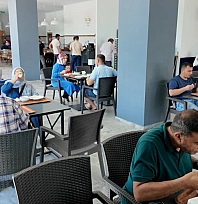Vatandaşlar, Şehir Lokantası'nın kaliteli hizmeti ve uygun fiyatlarından memnun
