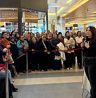 Yazar Dilek Cesur MalatyaPark'ta okurlarıyla buluştu