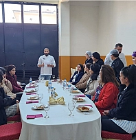 Yemekleri bu kez öğrenciler yaptı, anneler jüri oldu