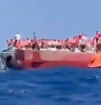 Yolcu gemisi alabora oldu: 279 kişi için kurtarma ekipleri seferber oldu
