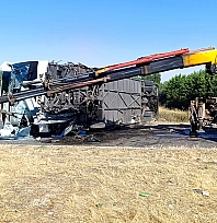 Yolcu otobüsü devrildi: 22 yaralı