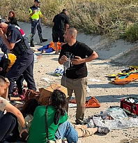 Yolcu otobüsü şarampole devrildi: 44 yaralı