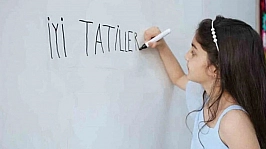 MEB'den öğrencileri üzen haber geldi: Bu yıl tatil yok!