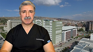 Prof. Dr. Akbulut: 'Elektronik sigara riskin biçim değiştirmiş halidir'