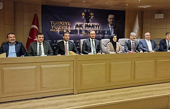 AK Parti Genel Başkan Yardımcısı Hülya Terzioğlu Elazığ'da teşkilatla buluştu