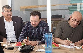 AK Parti Heyeti Elazığ'ın Üç İlçesinde Sahadaydı