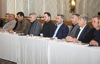 Ak Parti İl Başkanı Sencer Selmanoğlu ve Belediye Başkanı Şahin Şerifoğulları Şavaklılar ile bir araya geldi