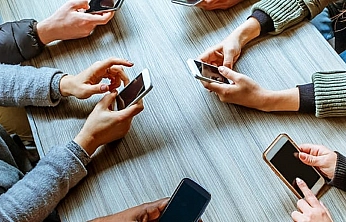 Akıllı Telefon, Körelmiş Gençlik