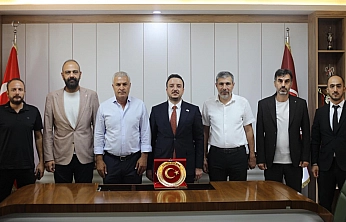 Anahtar Parti Elazığ İl Başkanı İbrahim Halil Sarışın'dan Elazığspor'a ziyaret