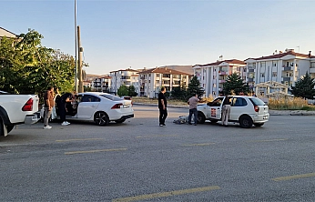 Ataşehir'de korkutan kaza: 1 yaralı, elektrikler kesildi