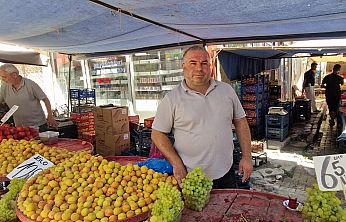 Başkan Karataş: 'Fiyatlar uygun ama müşteri yok'