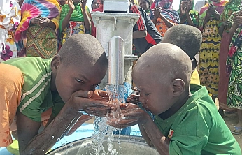 Bir El Bir Gönül Derneği'nden Afrika'da su kuyusu projesi