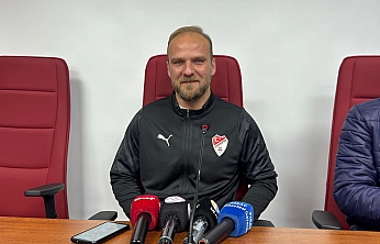 Cambazoğlu: 'Bu camianın ruhunda kazanmak var'