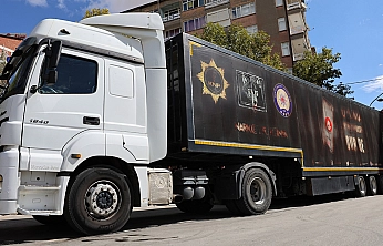 Elazığ'a ilk kez gelen NARKO TIR yoğun ilgi gördü
